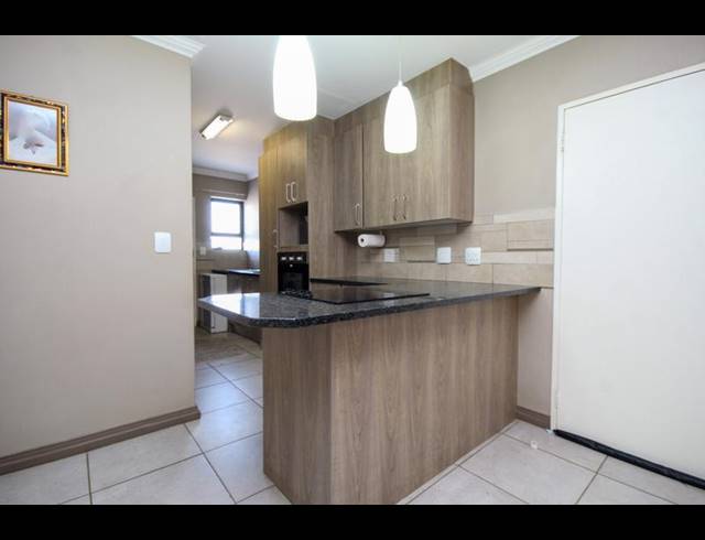 3 BEDROOM HOUSE FOR SALE IN AMBERFIELD
